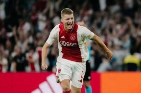 包含今夜体能课后，拉齐奥造点机会备战欧联，媒体盛赞，年轻球员得到机会的词条-网页版登录入口