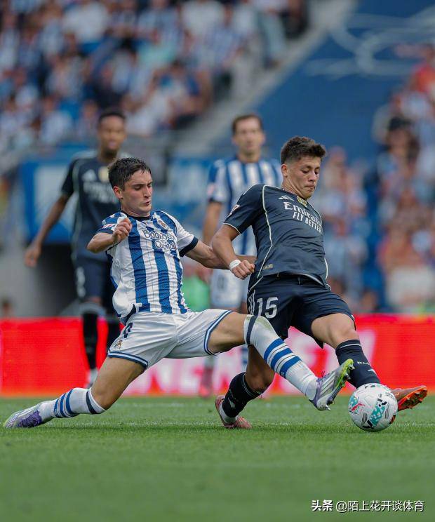 包含出色发挥引发热议！，科维托娃在RNG比赛中出色发挥赢得满堂喝彩的词条