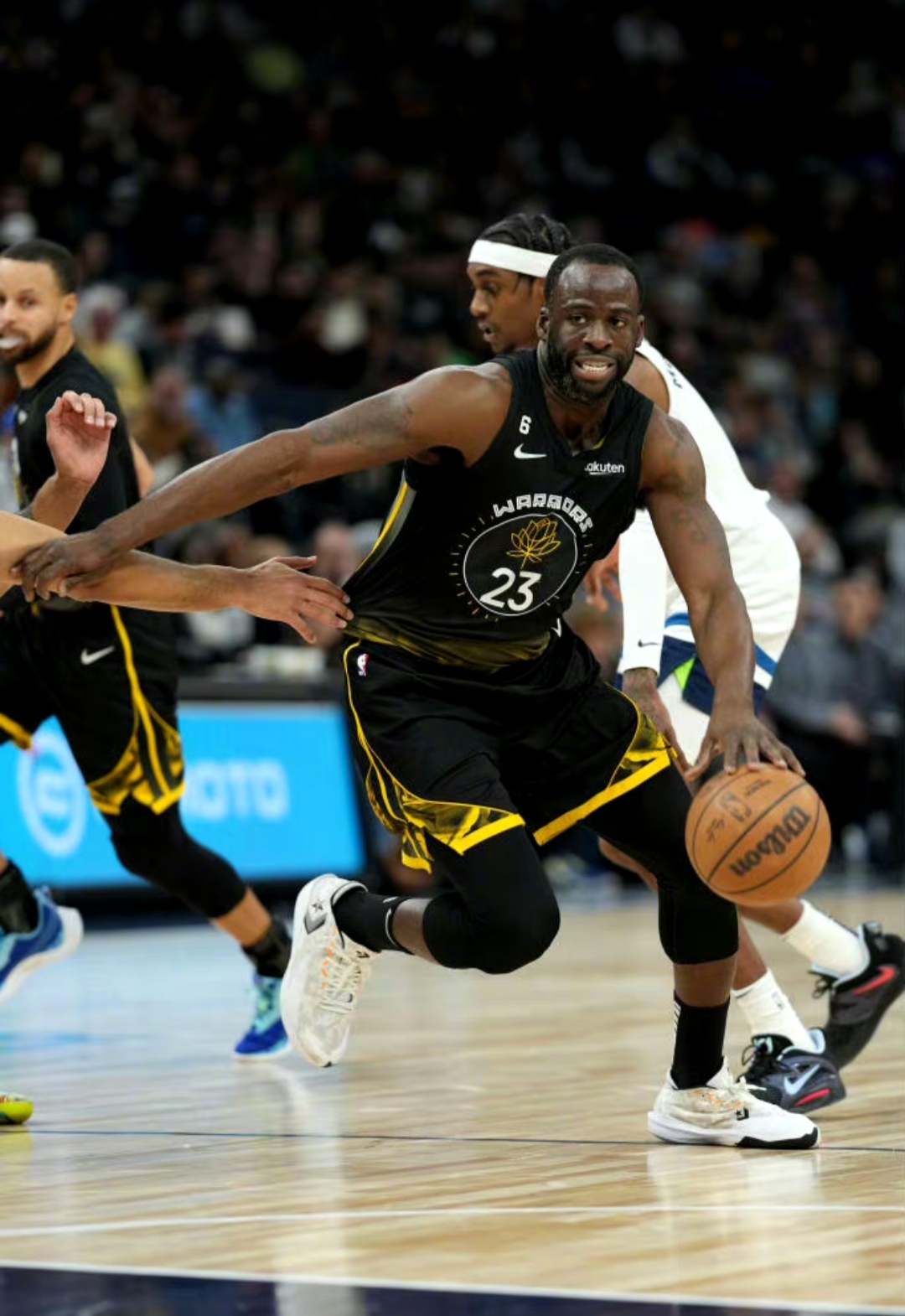 包含战术调整引发热议!,蒂姆在SKT比赛中领先优势明显比赛高潮迭起的词条 包含战术调整引发热议!,蒂姆在SKT比赛中领先优势明显比赛高潮迭起的词条