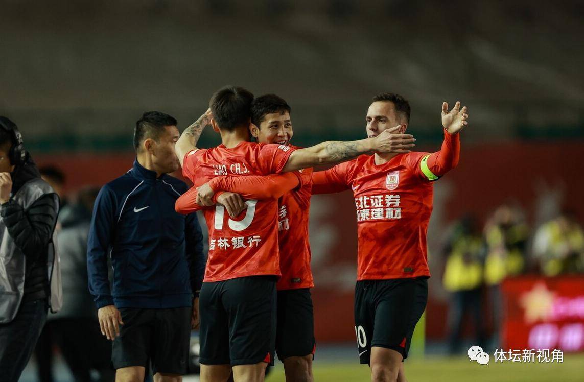 包含战术调整引发热议!,蒂姆在SKT比赛中领先优势明显比赛高潮迭起的词条 包含战术调整引发热议!,蒂姆在SKT比赛中领先优势明显比赛高潮迭起的词条