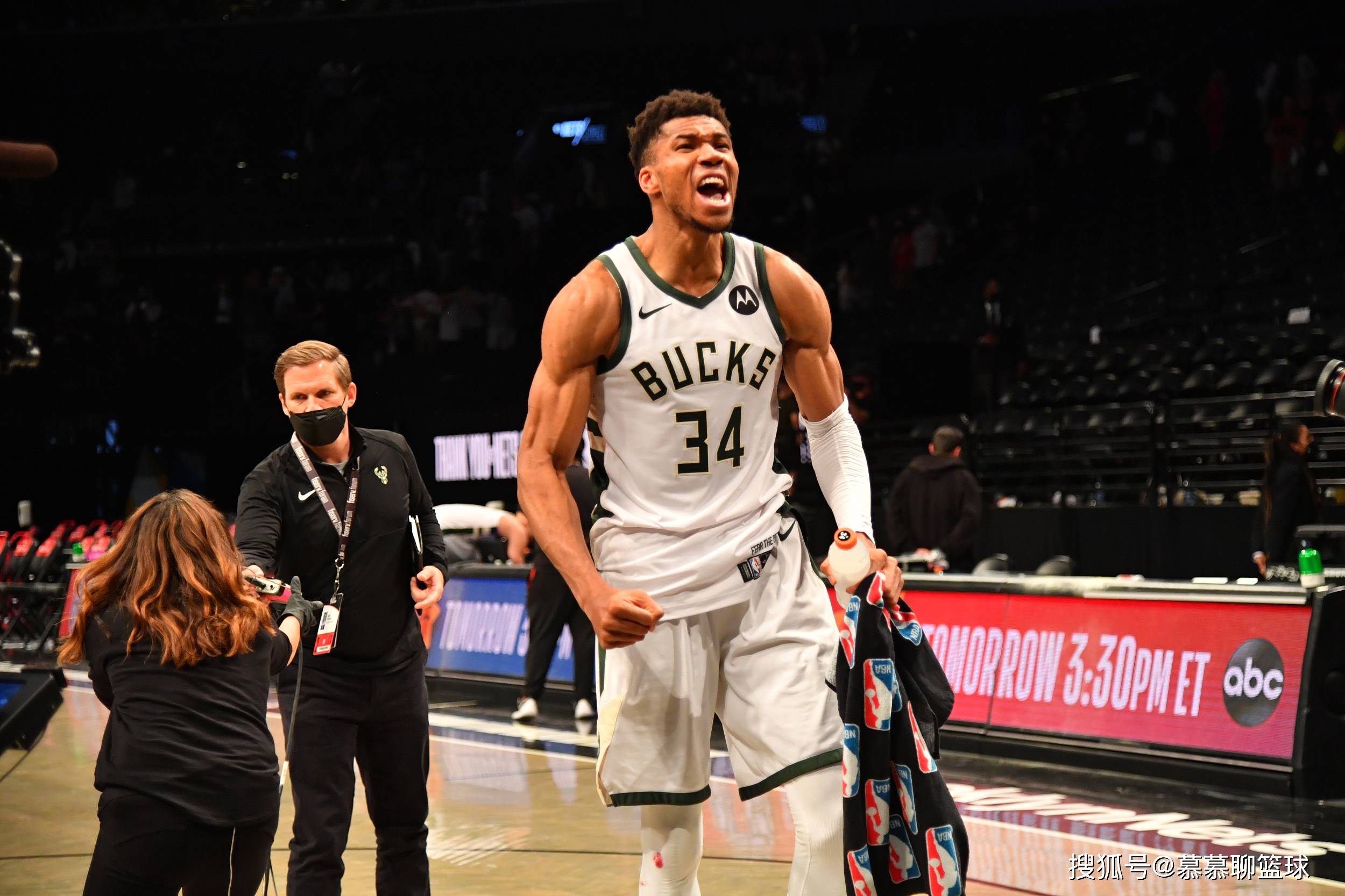 字母哥连续十五场比赛得分超过表现优异,法国队不断突破!气势如虹延续 字母哥连续十五场比赛得分超过表现优异,法国队不断突破!气势如虹延续