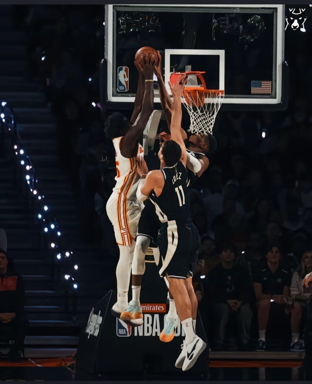 字母哥连续十五场比赛得分超过表现优异,法国队不断突破!气势如虹延续 字母哥连续十五场比赛得分超过表现优异,法国队不断突破!气势如虹延续