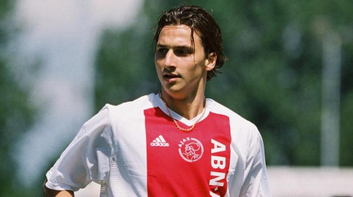 阿贾克斯内部会议纪要流出：赛后刷新队史纪录，德国杯使命明确，赛季目标并未改变的简单介绍