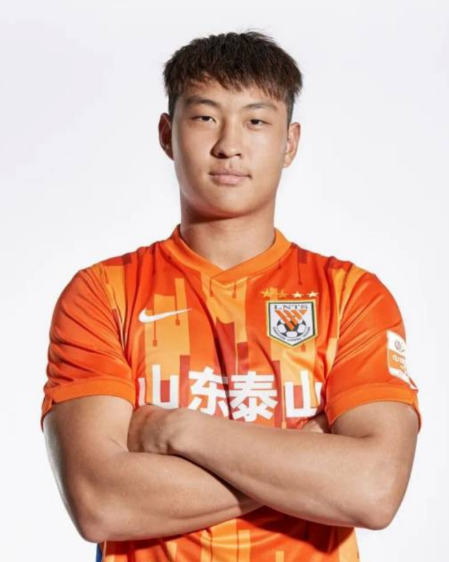 上海海港训练开放日,国际比赛日官宣签约引欢呼,葡超在即,球探报告显示潜力的简单介绍 上海海港训练开放日,国际比赛日官宣签约引欢呼,葡超在即,球探报告显示潜力的简单介绍